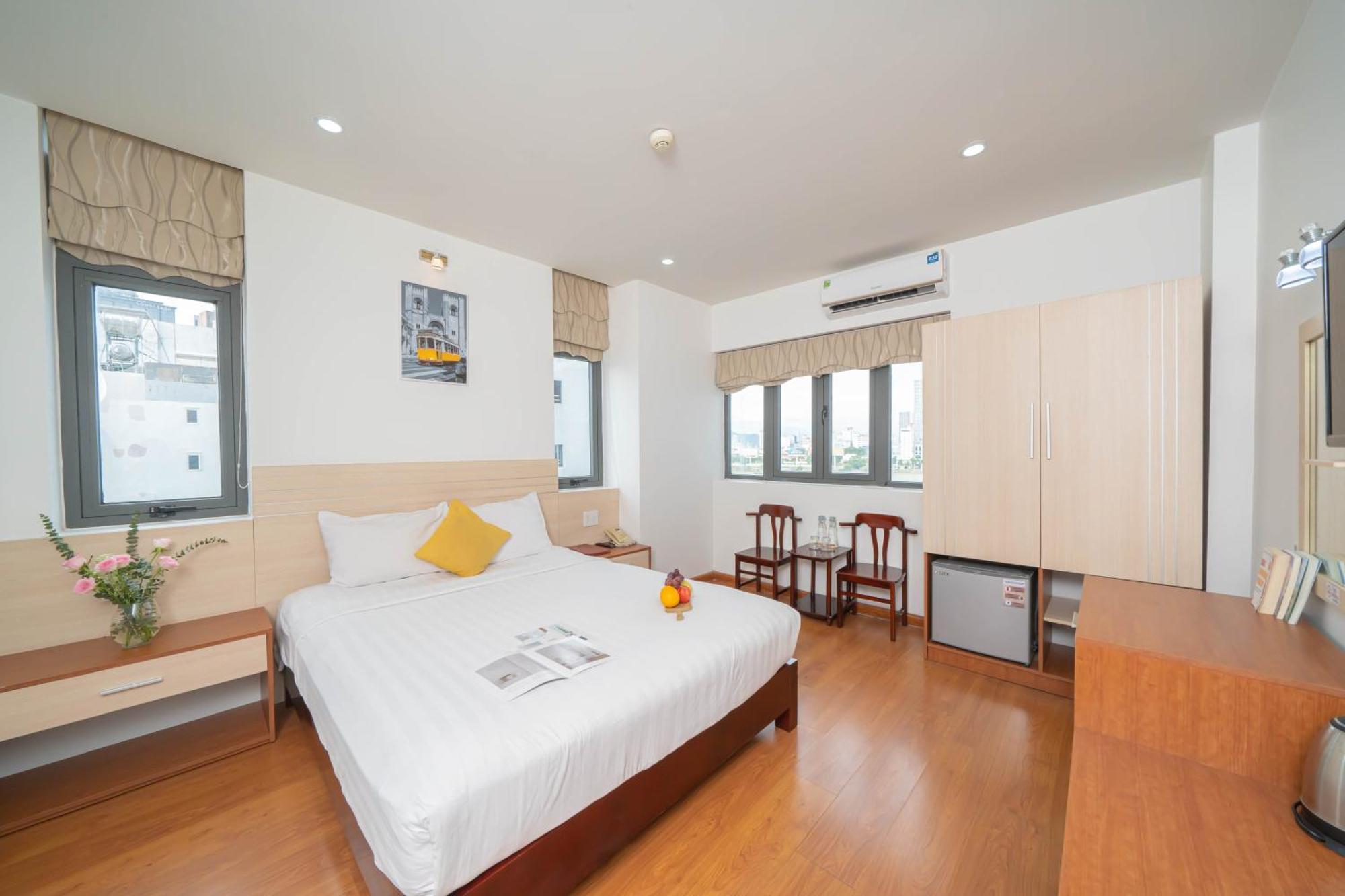 Happy Day Riverside Hotel & Spa Danang By Haviland Esterno foto
